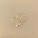 Creoler i Sølv Ø 18 mm Glatte Hoops - 1,5 mm, sø 1518, små, tynde, enkle, basic, klassiske, diskrete, hverdags, øreringe, runde, ren, ægte, sterling, sølv, lyse, blanke, billige, stine a, pico, sølvøreringe, creoler, hoops, biti, ribe, parpriser, tilbud, cool,