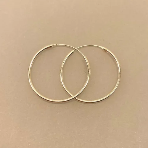 sø 1530, Creoler i Sølv Ø 30 mm Glatte Hoops 1,5 mm, sø 1530, små, halvstore, tynde, billige, tilbud, ægte, billige, simple, runde ringe, runde, ørenringe, øreringe, creol, creoler, glatte, ægte sølv, sterling sølv, billige, god kvalitet, biti, ribe