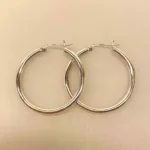 Creoler i Sølv Ø 35 mm Glatte Hoops 3 mm, sø 3035, vippepind, kraftige, chunky, gedigne, kvalitet, flot, lækre, tykke, store, statement, smykker, øreringe, hoops, creoler, runde, ringe, ægte, ren, sølv, sterling, 925, elegante, flotte, cool, smarte, stilige, stilede, simple, fest, boho, billige, tilbud, for to, par, biti, ribe, design, jane kønig, stine a, maanesten, pico, sfb, cph, enamel, julie, sandlau,