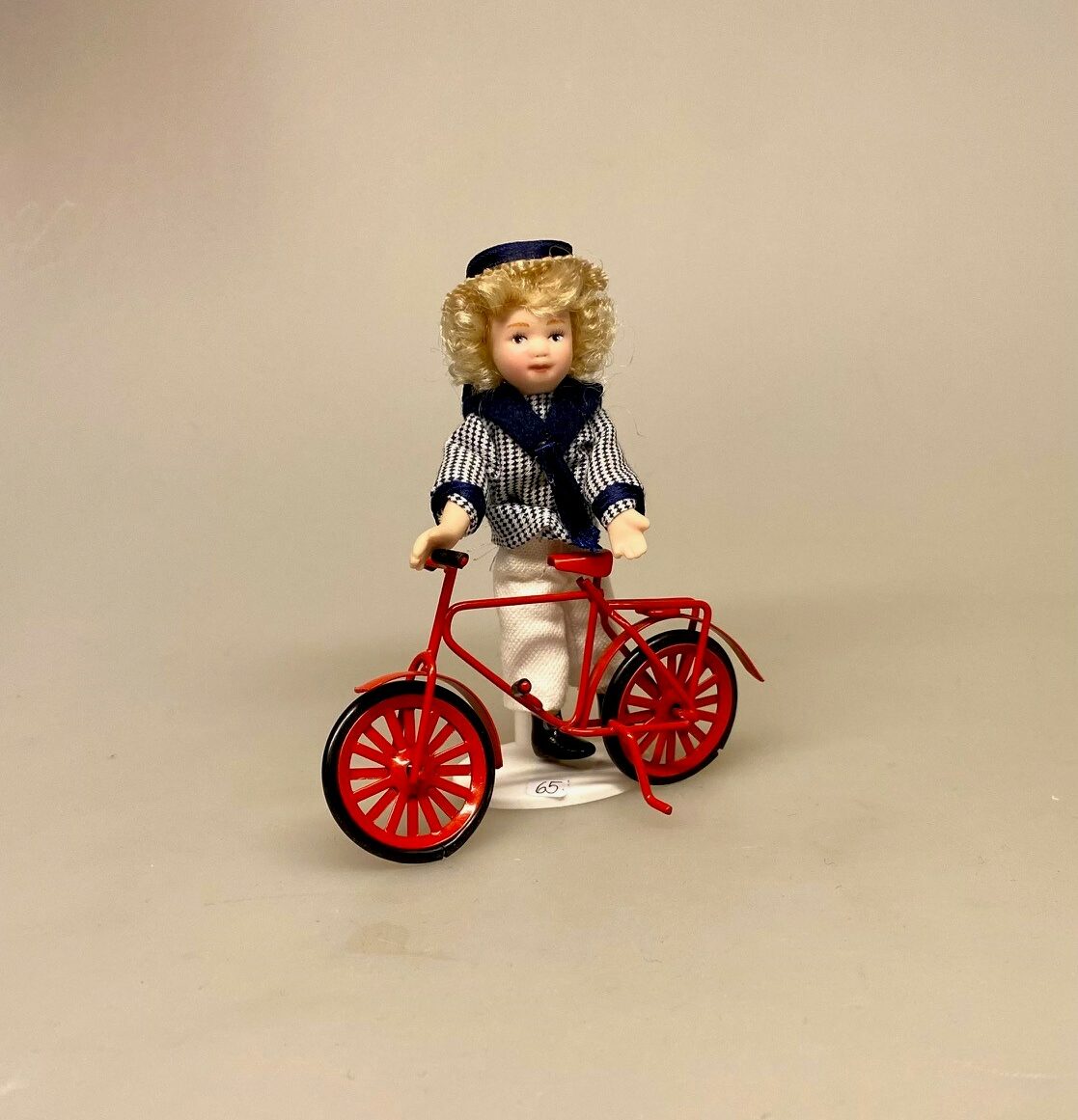 Kun én af Hver - Miniature Børnecykel, cykel, barnecykel, dukkehus, ting, til, tilbehør, legetøj, dukkehustilbehør, dukkehusting, sangskjuler, konfirmation, sjov, miniature, cykel, børn, biti, ribe, symbolsk, gave pigecykel, drengecykel, 1:12