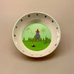 Melamin Tallerken Dyb - Mumi Grøn med Hus, skål, dyb, tallerken, yoghurt, morgenmad, melaminskål, hus, mumimor, mumifar, service, børne, til børn, barnedåb, dåb, gave, baby, shower, mumin, moomi, mumi, mumitroldene, tove, jansson, samler, mumrik, lille, my, gave, dåbsgave, barselsgave, gaveide, fint, magisk, melamin, praktisk, pic, nic, sommerhus, børnehave, sødt, fint, biti, ribe, svensk, finsk