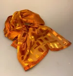 Silkesatin Tørklæde Reliefmønster - Orange, rust, tegl, gylden, stola, elegant, festligt, tilbud, billigt, Silkesatin Tørklæde Reliefmønster - Koralrød Beige, rød, natur, satin, ausbrenner, brændt, ætset, mønster, relief, specielt, særligt, flot, yndigt, frisk, grøn, silke, smukt, fed, blank, biti, ribe, unikt, unika