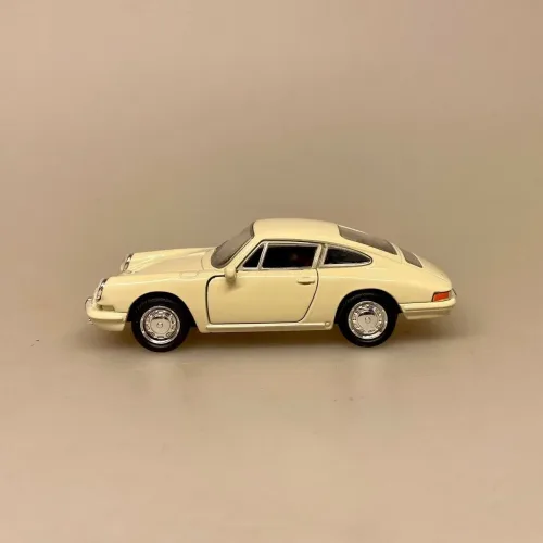 Modelbil Porsche 911 - Creme, cremefarvet, flødefarvet, hvid, olde timer, 1965, modelbil, rød porche, lille bil, legetøj, legetøjsbil, model, biti, ribe, racerbil, kørekort, gave, symbolsk