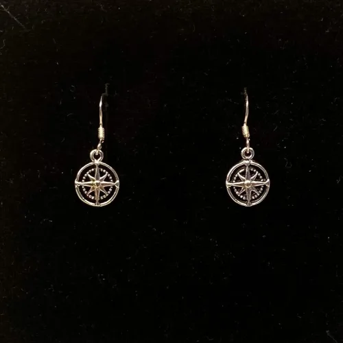 Vikingeøreringe i Sølv - Rund med Kompas, vejviser, den rette vej, fidne vej, lykke på rejsen, rejse, amulet, små, runde, øreringe, hænge, ørehængere, ægte, sterling, sølv, ørenringe, lette, fine, symbolske, biti, ribe
