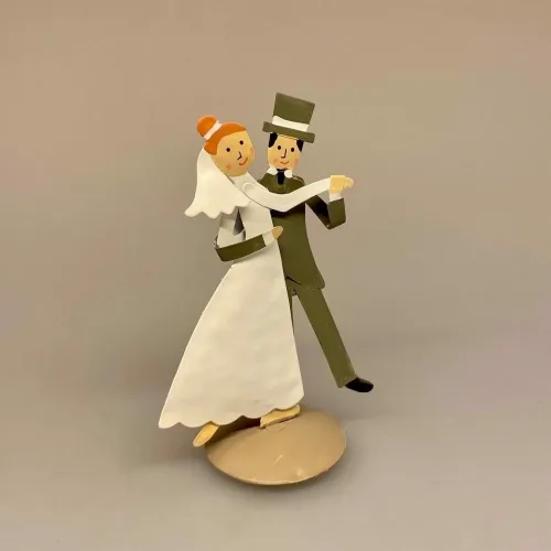 Brudepar Dansende Metal, brudepar, bryllup, bryllupsgave, sangskjuler, brudevals, kærlighed, sjov, kagefigur, bryllupskage, kransekagefigur, topfigur, dansende, særlig, personlig, sjov, gave, forlovelse, biti, ribe, baden