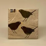 Servietter med Solsort - Nougat, lysebrun, hørfarvet, beige, solsort, blackbird, danske, fugle, i farver, kigger på, havens, ornitolog, vadehavet, sort sol, nationalpark, søde, fine, flotte, fugleservietter, ting med, borddækning, biti, ribe