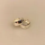 Creoler i Sølv Ø 16 mm Glatte Hoops - Brede med Click, sø 631, brede, click-lås, klik, klap, creoler, hoops, chunky, brede, kraftige, tykke, lækre, kvalitet, flotte, moderne, smarte, lette, lukke, ren, sølv, ægte, sterling, 925, smykker, runde, små, smarte, billige, øreringe, ringe, firkantede, biti, ribe, stine a, enamel, cph, susanne friis, bjørner, maanesten, anne, black, maria, jane kønig