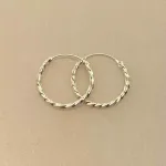 Creoler i Sølv Ø 20 mm Hoops Snoede, sø 01120, små, tykke, chunky, tvistede, snoede, lyse, sø 01114, billige, ægte, sterling, ren, sølv, hoops, runde, øreringe, ringe, fine, feminine, sporty, nikkelfri, biti, ribe, stine a, enamel, cph, danske, brands, mærker, design