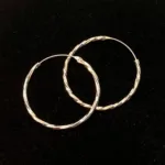 Creoler i Sølv Ø 30 mm Hoops Snoede, store, mellemstore, tynde, lette, tvistede, snoede, lyse, sø 01114, billige, ægte, sterling, ren, sølv, hoops, runde, øreringe, ringe, fine, feminine, sporty, nikkelfri, biti, ribe, stine a, enamel, cph, danske, brands, mærker, design