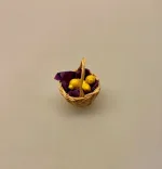Kun En af hver - Miniature Kurv med Citroner, frugt, citrus, citrusfrugt, grønt, vegetar, veganer, dukkehus, ting, til, sættekasse, sangskjuler, sang, tale, symbolsk, gave, dukkehusting, dukkehustilbehør, nisser, nissebo, nissedør, kigkasse, biti, ribe