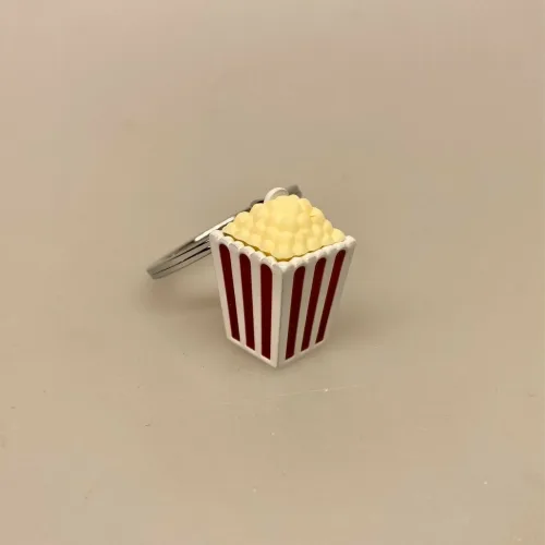 Nøglering - Popcorn i Bæger, pop corn, biffen, bio, biografen biograftur, billetter, klub, film, filmaften, symbolsk, gave, gavekort, gaveide, penge, sjov, lækker, kvalitet, biti, ribe, filmfestival,