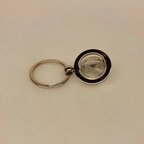 Nøglering med Verden - Blank Sølv, globus, verden, verdenskort, rejse, jordomrejse, amulet, lykke på rejsen, symbolsk, gave, gaveide, konfirmand, pilot, globetrotter, biti, ribe, gadget, kvalitet, flot, lækker, fin, student,