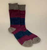 Strømper Possum Uld - Petrol Fuchsia 42-46, Strømper Possum Uld - Petrol Fuchsia 38-41, damesokker, herresokker, sokker, strømper, uldsokker, angora, silke, uldstrømper, vandresokker, vandretur, caminoen, friluftsliv, varme, fødder, ekstra, luksus, lækre, særlige, ekstravagante, gaveide, til, mænd, herrer, damer, piger, new zealand, possumuld, possum, biti, ribe