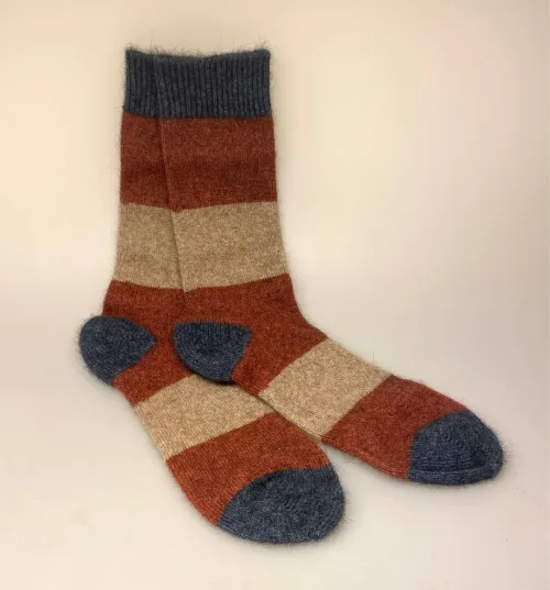 Strømper Possum Uld - Rust Beige 38-41, Strømper Possum Uld - Rust Beige 42-46, neptun, rustrød, tegl, beige, denim, blå, Strømper Possum Uld - Petrol Fuchsia 38-41, damesokker, herresokker, sokker, strømper, uldsokker, angora, silke, uldstrømper, vandresokker, vandretur, caminoen, friluftsliv, varme, fødder, ekstra, luksus, lækre, særlige, ekstravagante, gaveide, til, mænd, herrer, damer, piger, new zealand, possumuld, possum, biti, ribe
