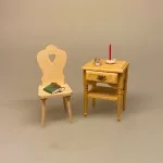 lysestage, dukkehuspynt, Miniature, lysestage, kammerstage, stage, julelys, julelysestage, julestage, Miniature Tændstikæske, dukkehus, dukkehusting, ting til dukkethuset, miniature, miniaturer, sættekasse, sætterkasse, sættekasseting, nisseting, nissetilbehør, mini, småt, 1:12, jul, nissehuset, nissedør, til nisserne, biti,ribe