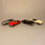 Modelbil BMW 507 SL - Sølv, Modelbil BMW 507 SL - Rød, cabriolet, bimmer, racer, sportsvogn, racerbil, klassisk, classic, cars, modelbil, tysk, bil, mini, model, samler, legetøj, seje, biler, udstilling, benzin, de uheldige helte, james bond, gentleman, luksus, ikonisk, særlig, lækker, flot, biti, ribe, licens, original, Modelbil BMW 507 SL - Sort,