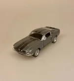 Modelbil Shelby GT 500 - Sølv, sølvgrå, metallic, 60 seconds gone, eleanor, nicolas cage, 1967, oldsmobile, old school, modelbiler, lille, ægte, racer, racerbil, strretracer, samler, kørekort, ny bil, gamle, biler, biti, ribe