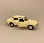 Modelbil Wartburg 353 - Creme, Wartburg Knight, østeuropa, østtyskland, berlin, muren, retro, historisk, kolde krig, DDR, modelbil, legetøjsbil, lille, bil, metalbil, kopi, original, ægte, sjov, symbolsk, kørekort, 18 år, ny bil, bilforhandler, biti