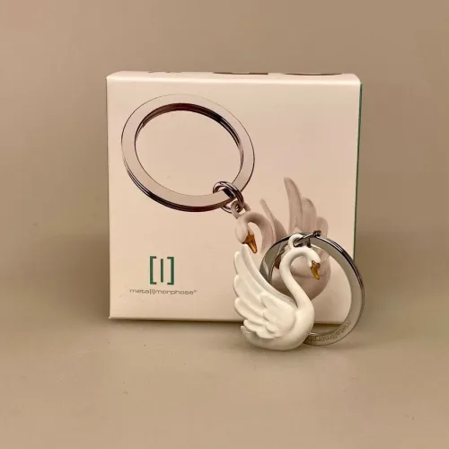 Nøglering med Hvid Svane, smukke, skønhed, elegance, den grimme ælling, danmarks, nationalfugl, fugle, fugleinteresseret, ornitolog, gave, gaveide, udvikling, skønhed indefra, trofast, symbolsk, lækker, kvalitet, svaner, riberhus, ribe, nationalpark, sort sol, biti