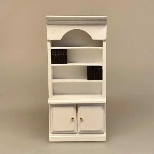 Miniature Bogreol med Underskabe og Bøger Hvid, bogreol, bøger, læsehest, dukkehus, dukkehuset, tilbehør, ting til, dukkemøbler, bibliotek, bibliotikar, herreværelse, sangskjuler, personlig, sjov, gave, gaveide, symbolsk, whiskey, cognac, portvin, adel, herskab, efterløn, pension, livsnyder, biti, ribe,