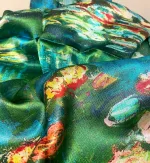 Silketørklæde Satin XL - Monet Åkander, claude monet, kunst, maler, kunsttryk, kunstnerisk, motiv, åkander, nympheas, blomter, waterlilys, fransk, smukt, eksklusivt, elegant, luksuriøst, ren, fed, silke, ægte, silkesatin, håndrullede kanter, elegant, sporty, stort, aflangt, blankt, feminint, biti, ribe, silkestola, silketørklæde, silkesjal