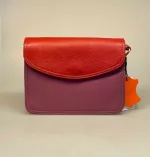 Unika Taske i Læder - Beth Rød Lyng, Unika Taske i læder - flerfarvet L, Unika Taske , Unika Taske i læder, taske, skind, læder, skindtaske, ægte læder, ægte skind, lædertaske, spansk, design, smart, unika, unikt, one of a kind, recykling, upcykling, upcycled, recycled, sustainable, bæredygtigt, naturligt, vegetabilsk, garvet, håndlavet, kunsthåndværk, læderarbejde, specielt, flot, lækkert, kvalitet, biti, ribe, domkirken, marsken, vadehavet