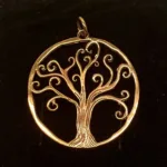 Bronze Vikingevedhæng - Livets Træ Yggdrasil Snirklede Grene, feminint, let, stort, smukt, poetisk, bronzevedhæng, livstræ, snirklet, snørklet, stort, kobber, guld, ægte, Vikinge vedhæng i bronze - Livets træ "Yggdrasil - 5-grenet" vikingevedhæng bronze livets træ yggdrasil