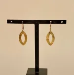 Guld Ørenringe Børstede Åbne Ovaler, øjeformede, 3922, guld, ægte, børstet, rå, elegante, stilede, stilige, dansk, design, mærker, brands, stine a, enamel, jane kønig, julie sandlau, guldøreringe, hænge, sine, fine, flotte, statement, biti, ribe