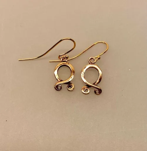 Vikingeørehængere Bronze - Troldekors, øreringe, hængeøreringe, små, fine, heksetegn, kobber, guld, bronzevedhæng, vikingesmykker, vikinger, gamle, nordiske, guder, aser, runetegn, rune, odal, amulet, beskyttelse, magisk, flot, fin, biti, ribe, museumssmykker, fund, kopi,