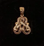 Vikingevedhæng i Bronze - Knude af Midgårdsormen , borre stil, slange, knob, bronzevedhæng, fabeldyr, vikingesmykke, nordisk, guder, fund, museumssmykker, kopismykker, kobber, guld, biti, ribe