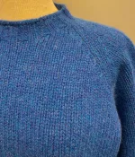 Harley of Scotland – Lambswool Uni Pullover Kongeblå, 6 ply, kobolt, cobolt, cobalt, blå, ren, klar, ocean force, let, tyk, blød, varm, lun, flot, lækker, kvalitet, til, mænd, damer, herrer, herrestrik, damestrik, pullover, sweater, holdbar, skotsk, skotland, striktrøje, uld, ren, lambswool, lammeuld, chunky, smuk, herresweater, biti, ribe