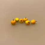 Miniature Æbler - 6 Golden Delicious, æbler, frugt, grønt, 6 om dagen, miniature, miniaturemad, mini, mad, købmand, butik, 1:12, dukkehus, ting til, nisser, nissebo, nissehus, nissedør, dukkehusting, dukkestue, biti, ribe