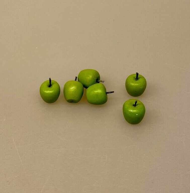 Miniature Æbler - 6 Granny Smith, grønne, æbler, frugt, grønt, 6 om dagen, miniature, miniaturemad, mini, mad, købmand, butik, 1:12, dukkehus, ting til, nisser, nissebo, nissehus, nissedør, dukkehusting, dukkestue, biti, ribe