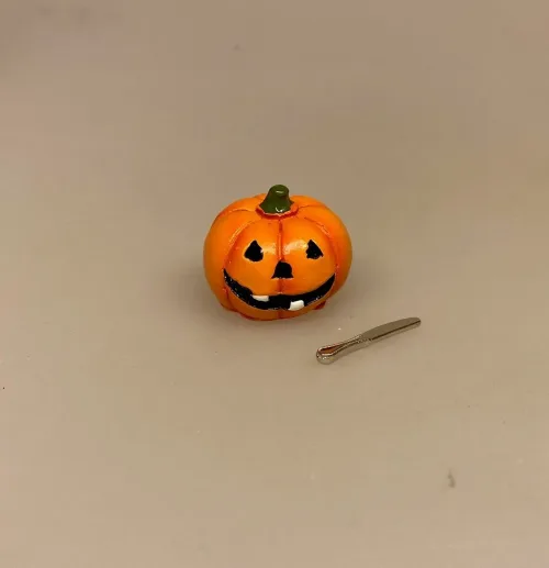 Miniature Halloween Græskar, allehelgens, aften græskarlygte, dukkehusting, ting til, tilbehør, dukkehus, miniaturer, 1:12, nissedør, halloween, pynt, sjov, i, græskarhoved, udskære, nisseting, nissedør, grøntsager, efterår, biti, ribe, sangskjuler, symbolsk, gave, gavekort, til, oplevelse,