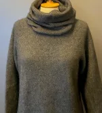 Possum Dame Pullover - Classic Brun Blå, possumuld, possum, silke, merino, luksus, lækker, blød, varm, cashmere, cashmir, lun, yndlings, diskret, meleret, farvespil, grå, brun, koks, koksgrå, smart, kvalitet, new zealand, wild, noble, damestrik, sweater, gave, gaveide, ekstraordinær, særlig, luksus, uld, uldtrøje, ulden, strk, fintstrikket, biti, ribe