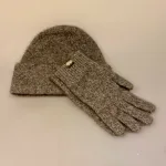 Possum Hue Dobbelt med Opslag - Sand Grå, pumice, sandy, beige, grå, meleret, fluffy, blød, ekstrasoft, lysegrå, mellemgrå, damehue, hat, strikhue, strikhat, strikket, let, lun, varm, blød, elegant, luksus, flot, klassisk, dobbeltstrikket, smart, luksus, kvalitet, cashmere, cashmir, biti, ribe, sort sol, vadehavet, out door, accessoires, tilbehør, vinter, efterår, new zealand