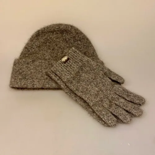 Possum Hue Dobbelt med Opslag - Sand Grå, pumice, sandy, beige, grå, meleret, fluffy, blød, ekstrasoft, lysegrå, mellemgrå, damehue, hat, strikhue, strikhat, strikket, let, lun, varm, blød, elegant, luksus, flot, klassisk, dobbeltstrikket, smart, luksus, kvalitet, cashmere, cashmir, biti, ribe, sort sol, vadehavet, out door, accessoires, tilbehør, vinter, efterår, new zealand