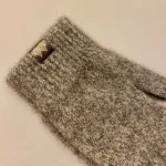 Strikkede Fingervanter Possum Sand Grå, noble wilde, pumice, meleret, fingerhandsker, strikhandsker, strikvanter, uldvanter, uldhandsker, luksus, cashmere, cashmir, angora, ekstra, bløde, lune, lækre, varme, damer, piger, flotte, luksus, kvalitet, new zealand, biti, ribe, vinter, tilbhør, out door, vadehavet, nationalpark, sort sol