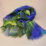 Tørklæde Let Vævet Uld - Salto Skumring, frieda, bjerge, blue mountain, bjergkæde, abstrakt, lilla, violet, lime, oliven, smukt,Tørklæde Let Vævet uld, kulørt, silke, uld, merinould, silke-uld, uld-silke, koloreret, regnbue, regnbuefarver, kulørt, farver, farverigt, lækkert, luksus, kradser ikke, farveglad, glade, kulører, friske, farver, stort, varmt, lunt, stola, over skuldrene, halstørklæde, tørklæde, gaveide, gaver, elegant, ekstravagant, fødselsdag, damer, lady, ladylike, chic, biti, ribe