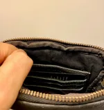 Bøffellæder Taske Ennis Sort, bøffellæder, bøffelskind, axelsons, montana, dansk, design, kraftig, sej, cool, stærk, casual, klassisk, kvalitet, lækker, lille, rummelig, cross over, cross body, skuldertaske, fest, hverdag, taske, biti, ribe, billig, tilbud, gave, gaveide