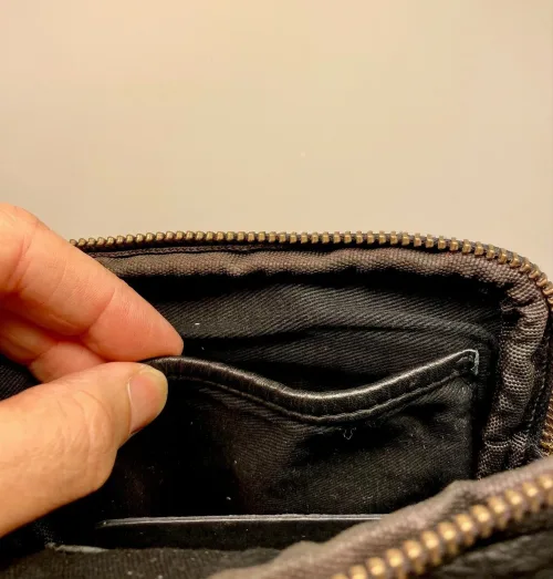 Bøffellæder Taske Ennis Sort, bøffellæder, bøffelskind, axelsons, montana, dansk, design, kraftig, sej, cool, stærk, casual, klassisk, kvalitet, lækker, lille, rummelig, cross over, cross body, skuldertaske, fest, hverdag, taske, biti, ribe, billig, tilbud, gave, gaveide