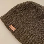 Hue i Uld med Foer - Khakibrun, boxa, 5176, zidzag, mørkebrung, grønbrun, army, khaki, teddybear, teddy, foer, herrehue, til, mænd, herrer, stor, stort hoved, xl, herrehue, mandehue, drengehue, beanie, ensfarvet, brun, nougat, meleret, håndstrikket, uld, ren, ulden, uldhue, helforet, fleece, vindtæt, windstopper, varm, enkel, klassisk, smart, hipster, hat, uldhat, strikhue, biti, ribe, mønsterstrik