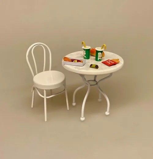 Miniature 2 7-UP bægere med Sugerør, sodavand, læskedrik, soft drink, 7-up, bæger, sodavandskop, sodavandsbæger, fast food, sprite, sætterkasse, sættekasse, ting, tilbehør, dukkehus, dukkestue, sangskjuler, gavekort, konfirmation, 1:12, minaturer, biti, ribe