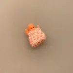 dukkens dukke, Miniature Dukke Putte, putte, dukke, miniature, mini, miaturer, dukkevogn, rød, lille, legetøj, sætterkasse, sættekasse, dukkehus, dukkehusting, dukkehuset, biti, ribe, 1:12