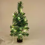 Miniature Lyskæde til Juletræ - Varm Hvid Pærer, lys, juletræet, mini juletræ, Miniature julepynt æske med julekugler, julepynt, glaskugler, æske, æske med julekugler, æske med glaskugler, glaskugler, dukkehus, dukkehusting, ting til, dukkehuset, miniaturer, nisserne, nissedør, nissebo, nissehus, julepynt, snelandskab, pynt, sætterkasse, sættekasseting, sætterkasseting, nisseting, , Miniature Juletræ - Ædelgran Slanknissetilbehør, biti, ribe, 1:12