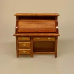 Miniature Skrivebord med Jalousilåge Nød, 3701, valnød, nød, brun, hjemmearbejdsplads, arbejde, hjemmefra, hjemmekontor, kontor, studie, studere, skrivebord, dameskrivebord, entre, bord, hvidt, hvidmalet, dukkehusmøbler, dukkehus, dukkestue, tilbehør, ting til, miniature, nisser, træ, sangskjuler, symbolsk, gave, gaveide, biti, ribe