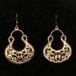 Øreringe i Bronze - Filigran Øreringe, kd, bro 278, Øreringe i bronze - Filigran Øreringe, ørehængere, støre, hængeøreringe, boho, boheme, filigran, østen, orientalske, måne, halvmåne, gyldne, ægte, specielle, billige, flotte, nikkelfri, allergivenlige, hænge, kobber, bronze, bronze smykker, bronzeøreringe, biti, ribe, enamel, pico, hippie, flower, power, yoga, yogi, mystik, magi, amulet,