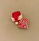 Miniature Skjorte - Jul, bolchestribet, stribet, juleskjorte, nissetøj, nissesjov, nissedør, julerejse, nisser, dukkehus, dukkehusting, jul, i , dukkehuset, tilbehør, ting, til, miniaturer, sættekasse, symbolsk, gave, løjer, mini, 1:12, nissehue, tøj, dukketilbehør, biti, ribe,