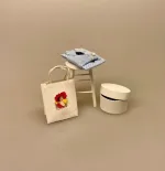 Miniature Taburet Høj Hvid, hvidmalet, barstol, Miniature, skammel, taburet, fodskammel, gymnastikskammel, nisser, nisserne, nissedør, nissebo, nissehus, badeværelse, dukkehus, dukkehusting, tilbehør, dukkehusmøbler, dukkemøbler, miniature, miniaturer, sætterkasse, sættekasse, ting til, 1:12, biti, ribe, sort sol, vadehavet,