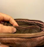 Bøffellæder Taske Ennis Kaffe Brun, mørkebrun, brun, kaffebrun, bøffellæder, bøffelskind, axelsons, montana, dansk, design, kraftig, sej, cool, stærk, casual, klassisk, kvalitet, lækker, lille, rummelig, cross over, cross body, skuldertaske, fest, hverdag, taske, biti, ribe, billig, tilbud, gave, gaveide, herretaske, til mænd, til drenge